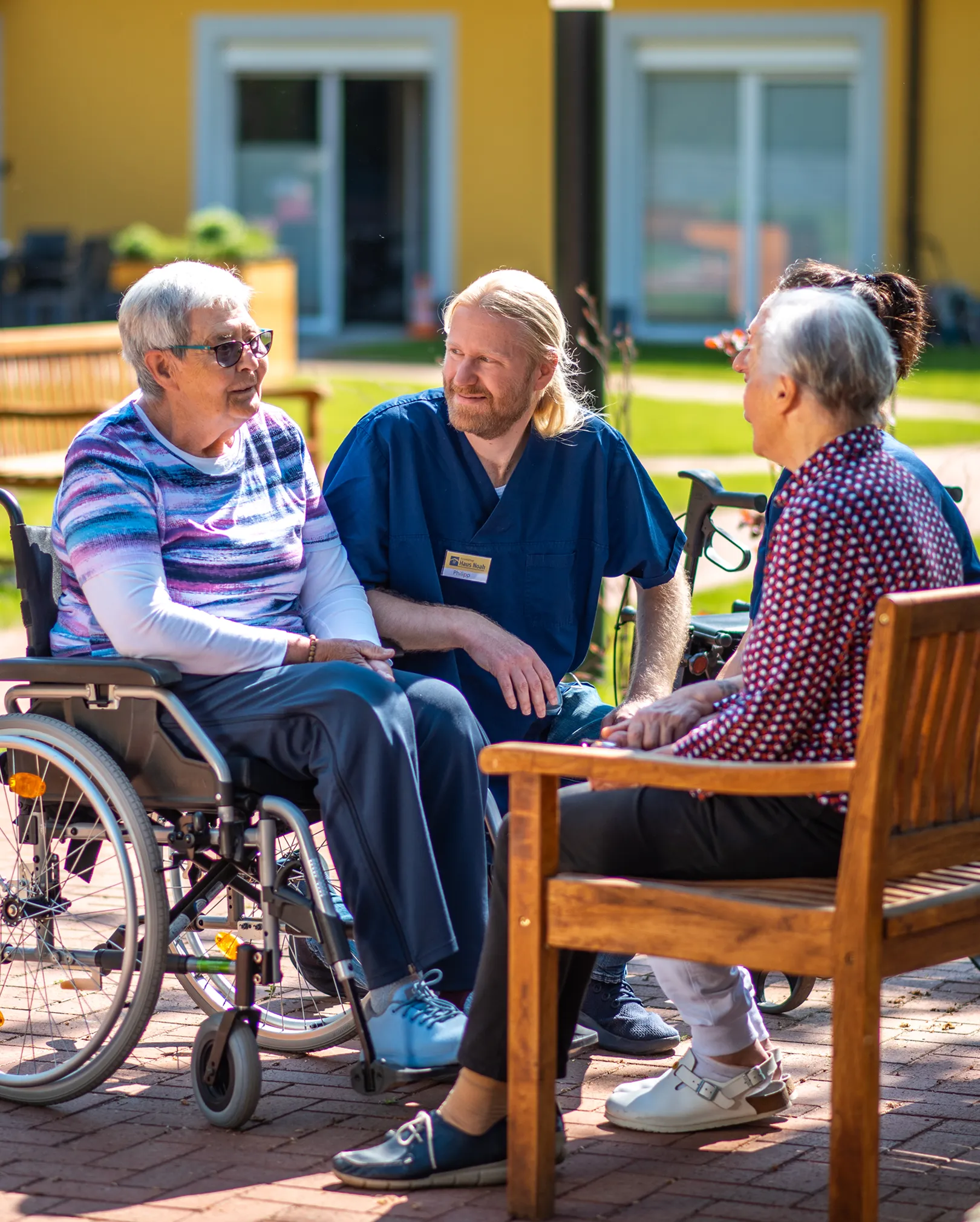 Pflegekräfte im Team – Personalstruktur und Teamstärke als Faktor bei der Unternehmensnachfolge im Pflegedienst